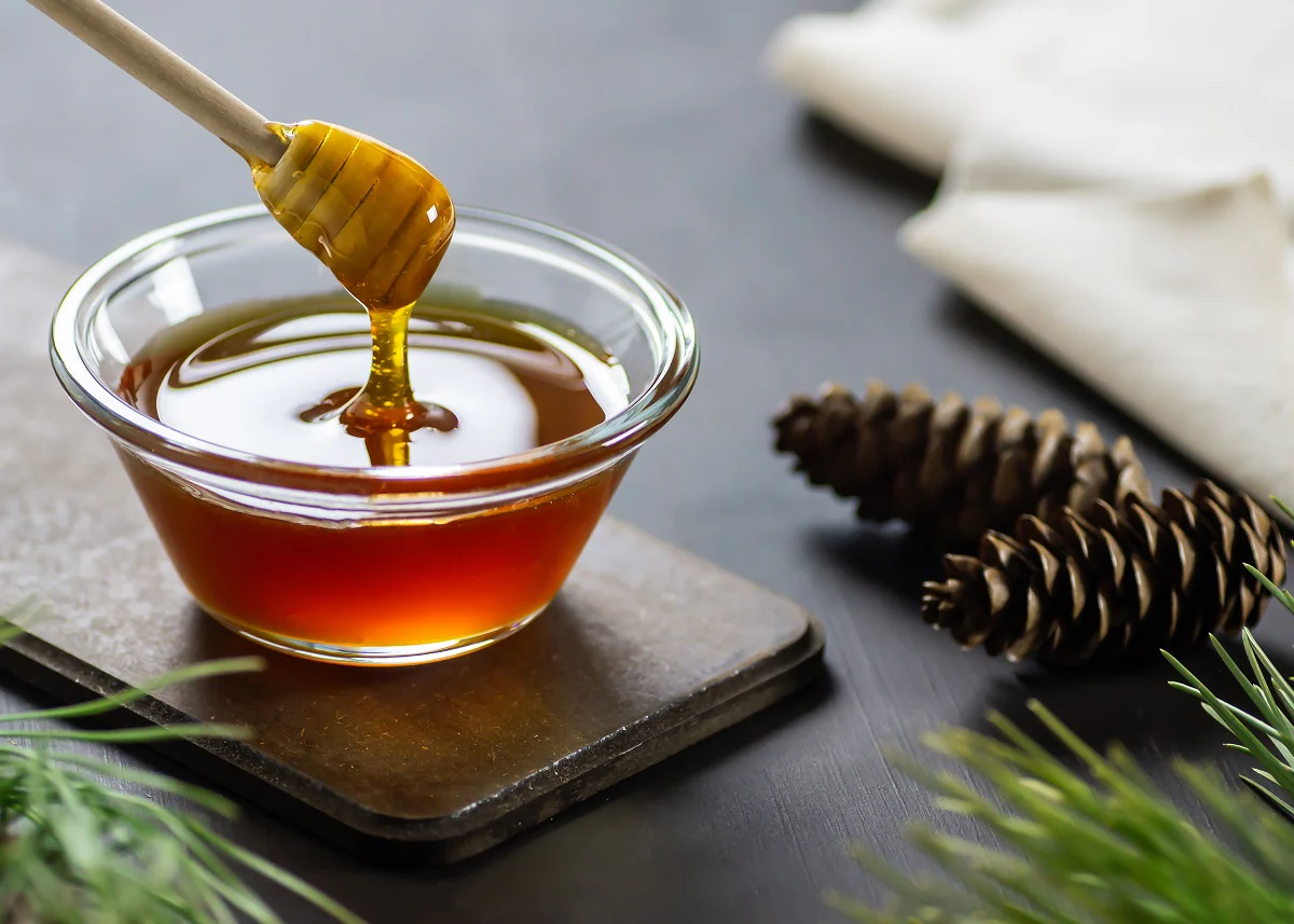 Organic Pine Honey 500g - Image 3